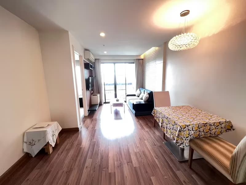 1 Bedroom Condo