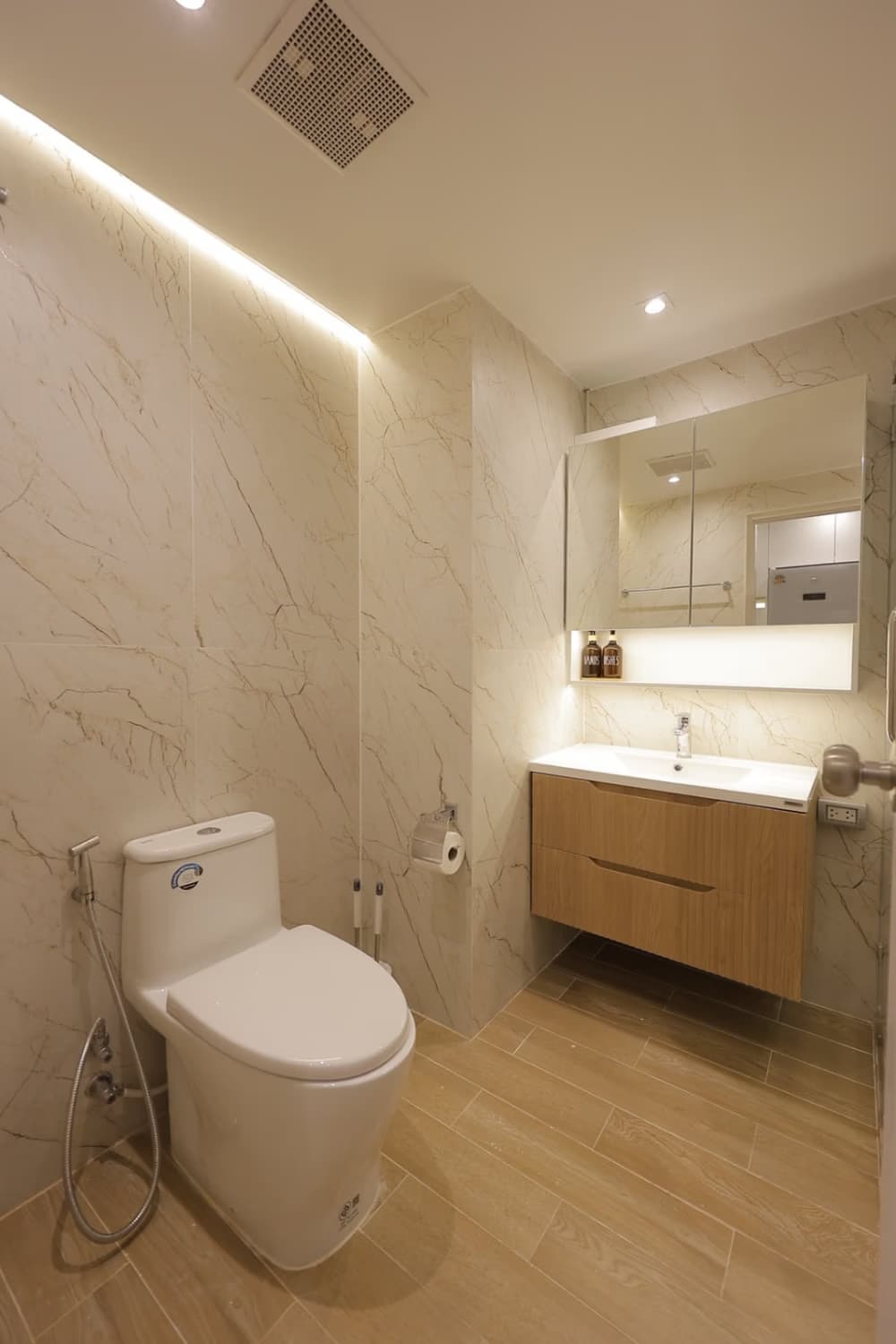 Studio Condo for Rent in Watthana - Image 14