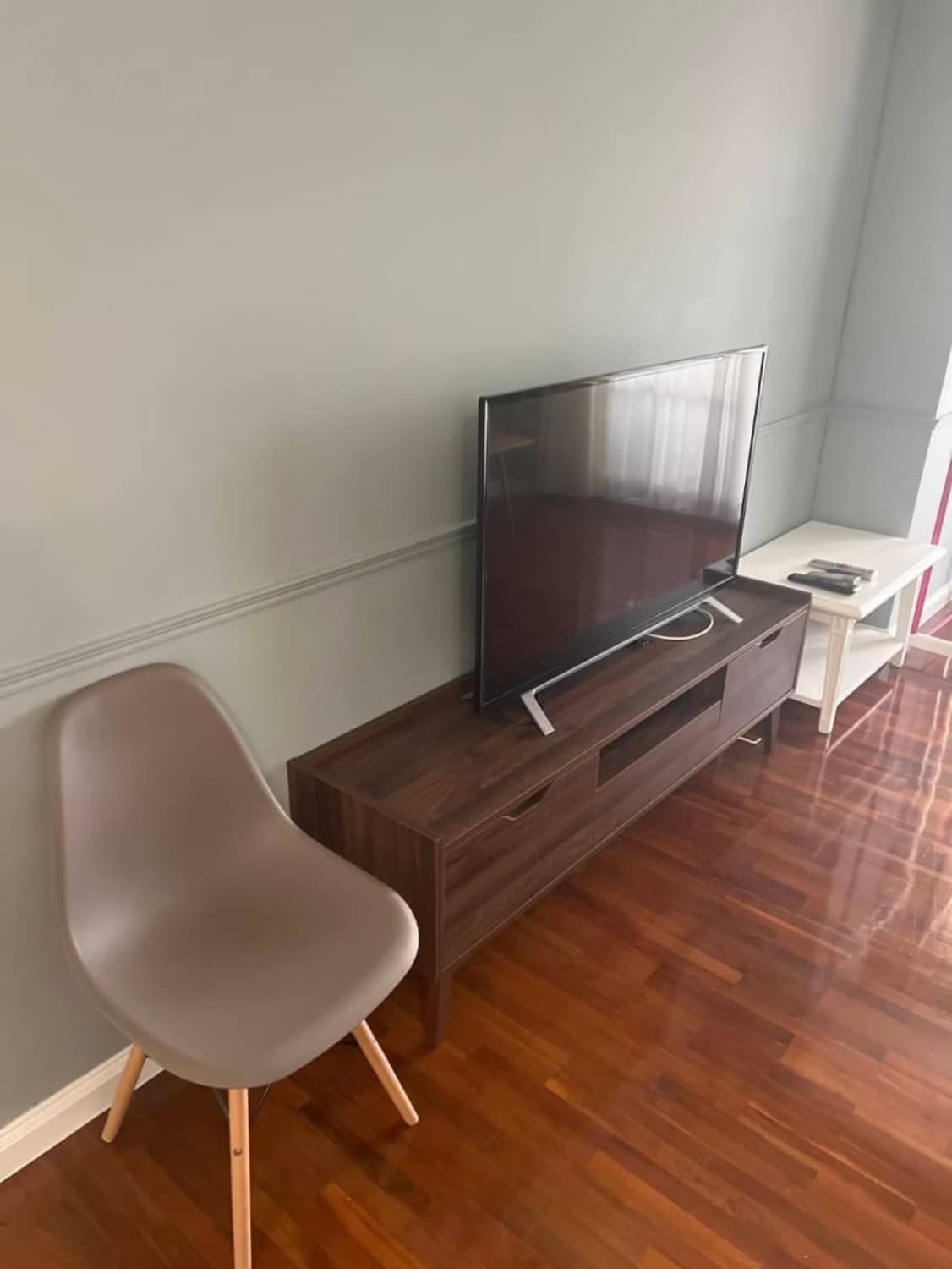 Condo for Rent, Sale at Knightsbridge Bearing - Image 2