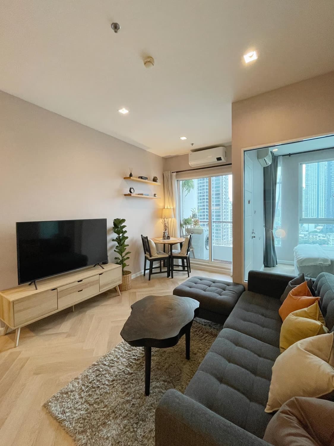 Condo for Rent, Sale at Ivy Sathon 10 - Image 1