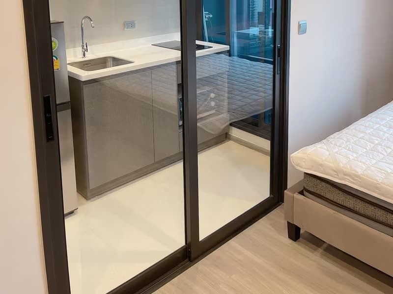 undefined Bed Condo for Rent and Sale  Near Phetchaburi MRT