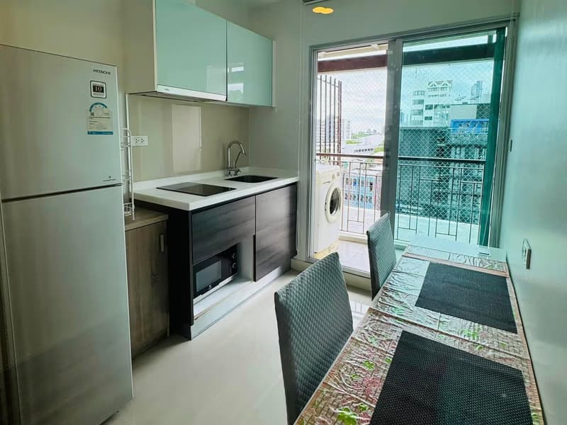 1 Bed Condo for Rent in Sathon