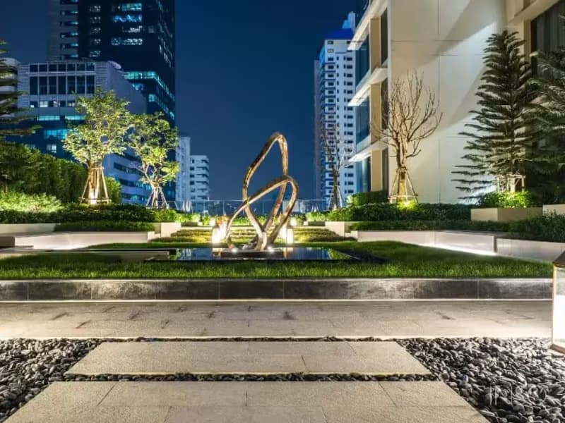 1 Bedroom Condo