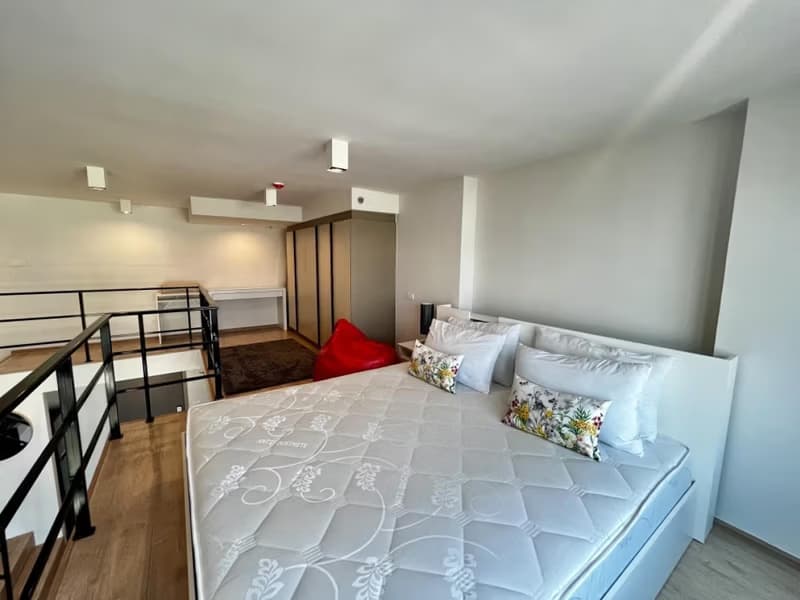 2 Bed Condo for Rent in Huai Khwang
