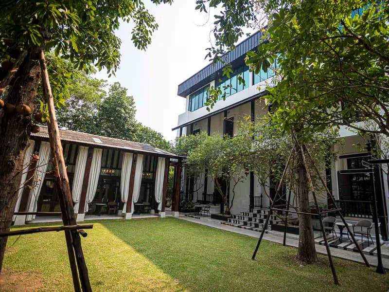 9 Bed House for Rent and Sale in Mueang Chiang Mai