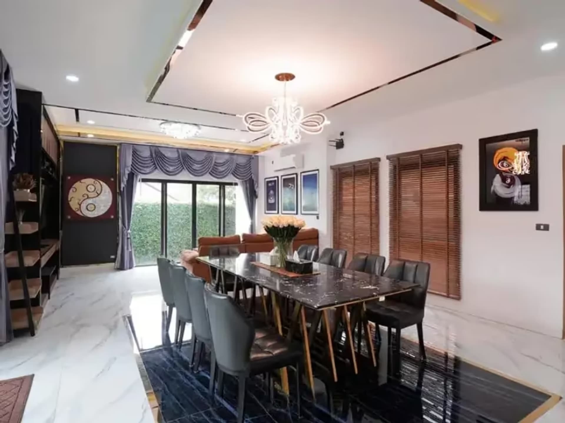 4 Bedroom House - Image 11