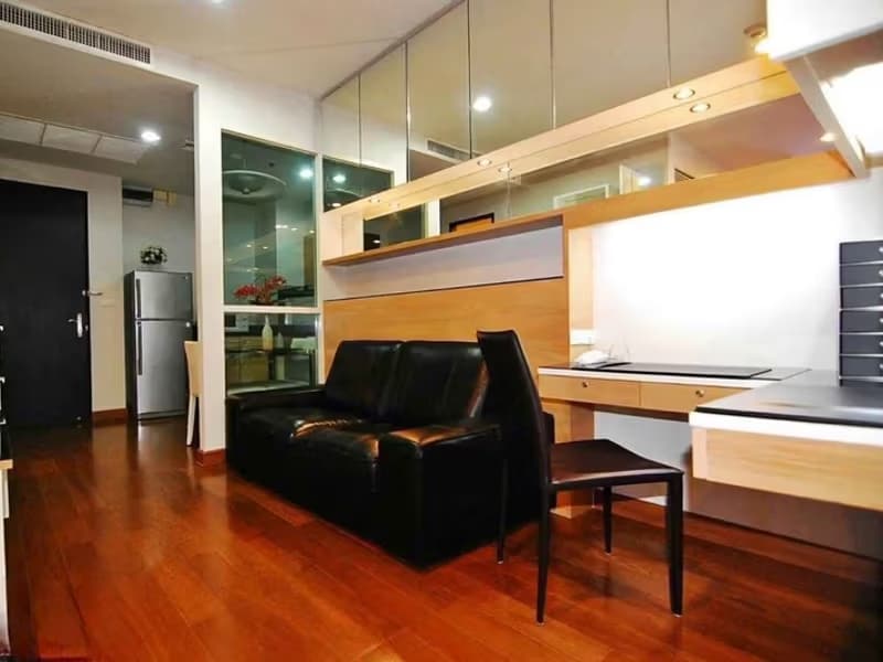  Condo for Rent at The Address Chit Lom
