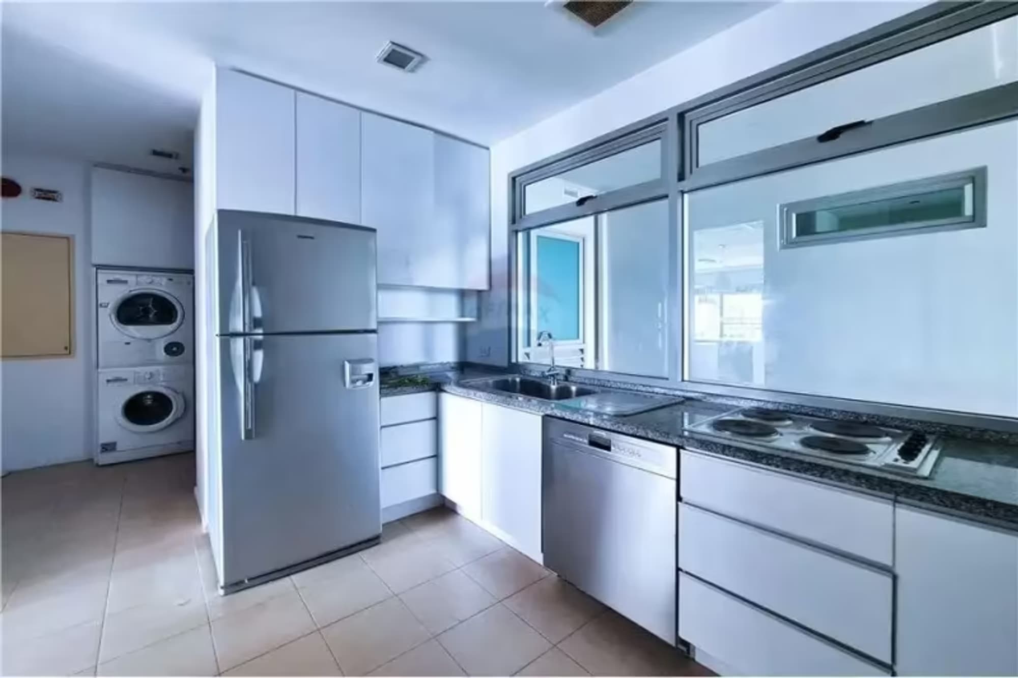 3 Bedroom Condo - Image 8