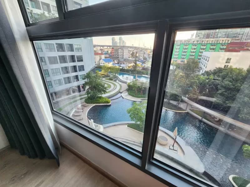 1 Bedroom Condo