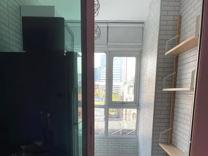 1 Bedroom Condo