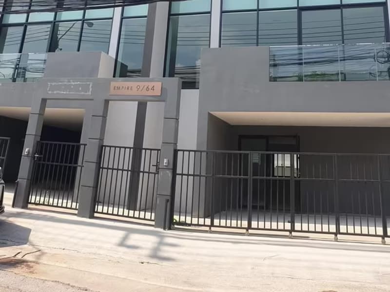 Studio for Sale in Bang Kapi