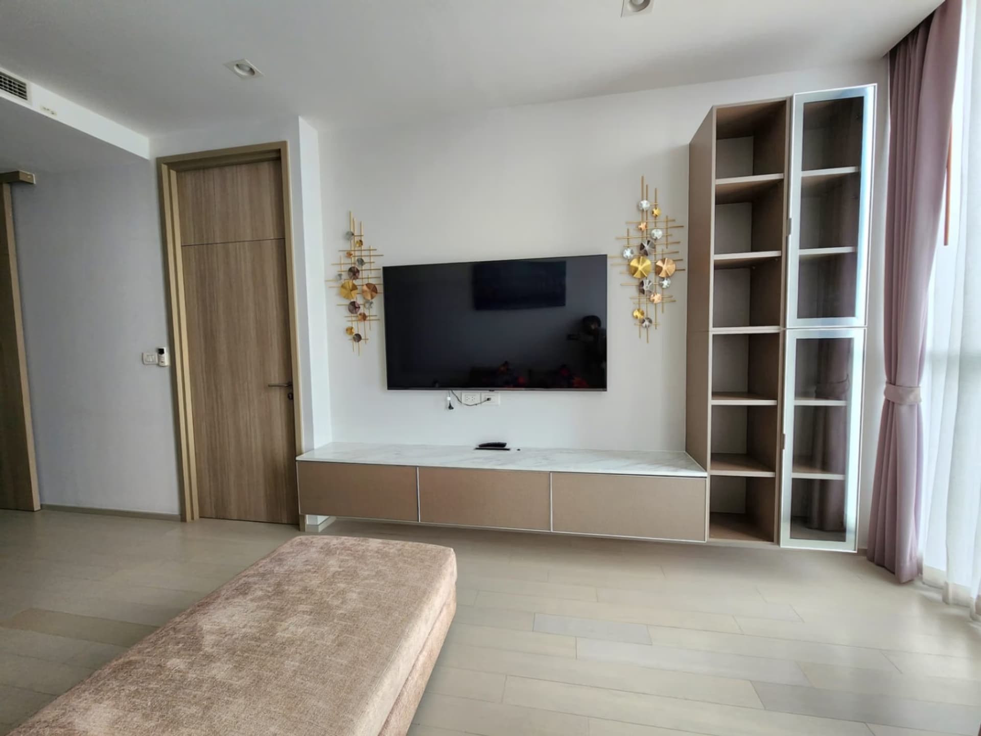  - Image 3