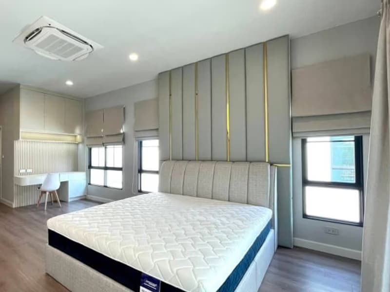 4 Bed House for Rent and Sale in Bang Phli