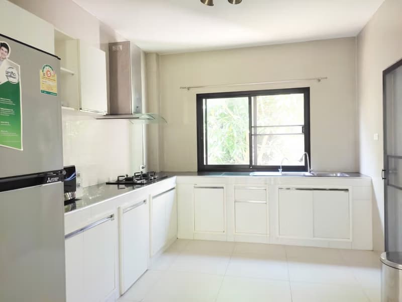 3 Bed House for Rent in San Kamphaeng District