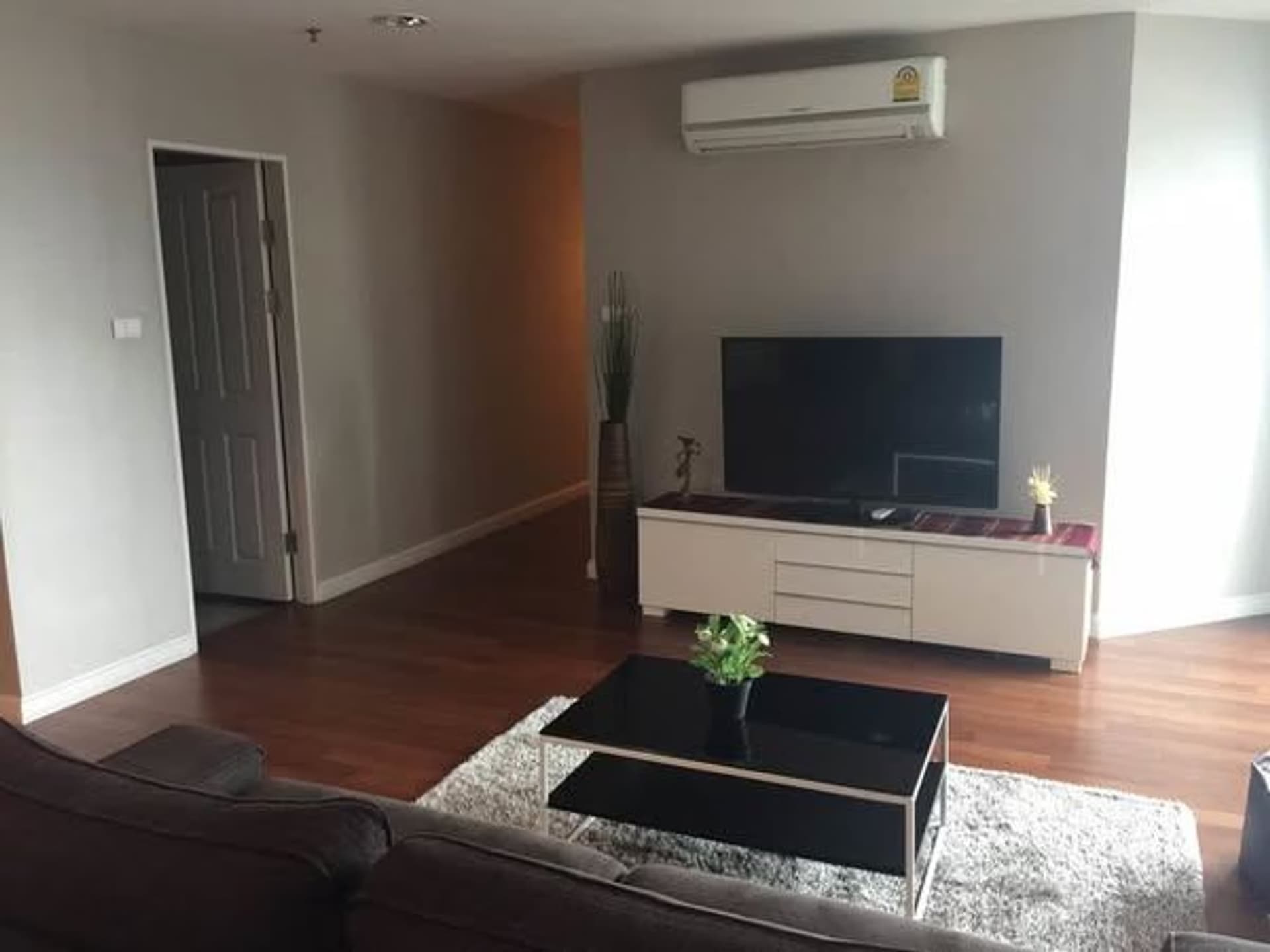 3 ห้องนอน คอนโด สำหรับ จำหน่าย ใน Huai Khwang - Image 1
