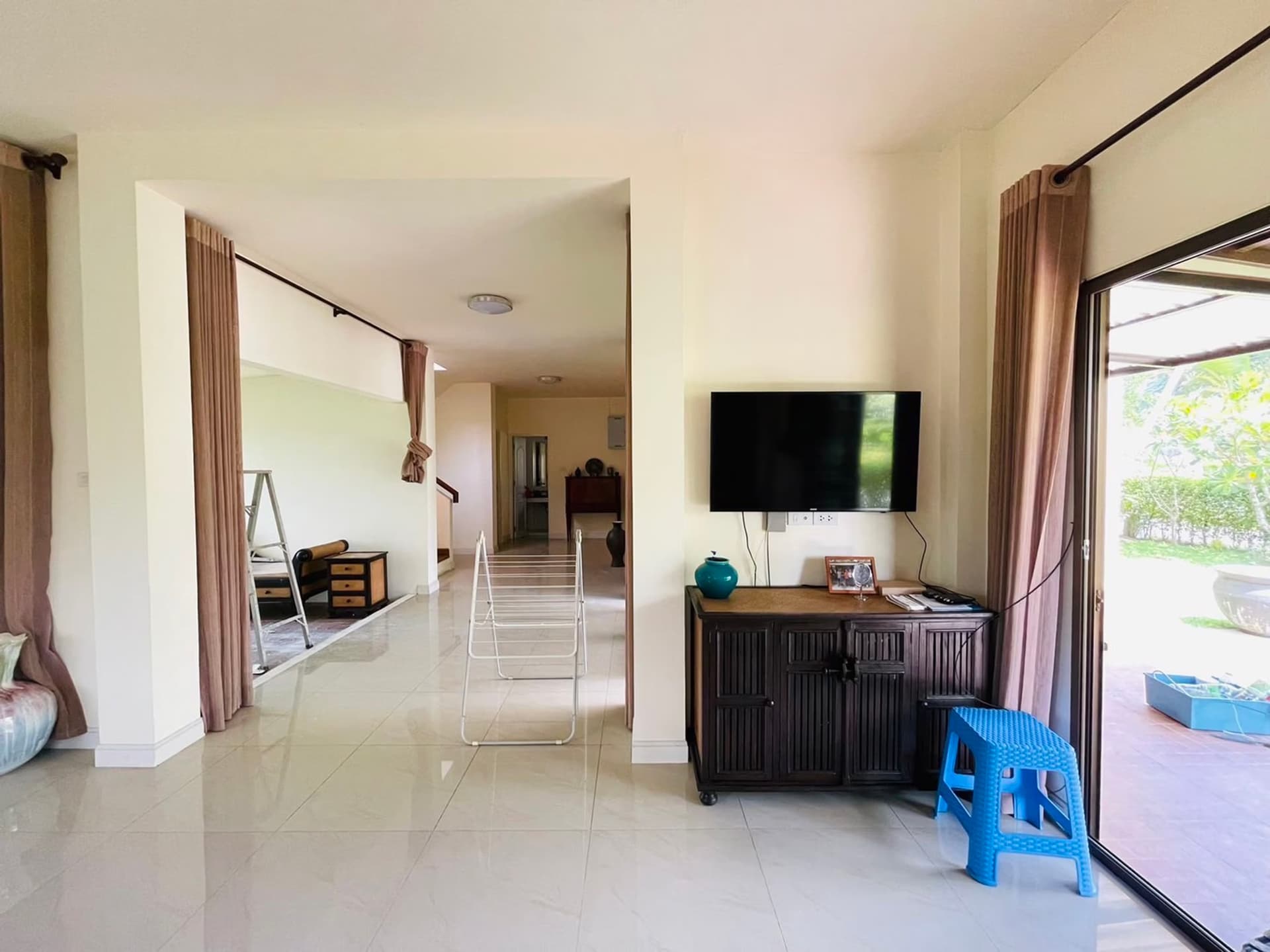 4 Bedroom House for Rent/Sale near Kad Farang - Image 11