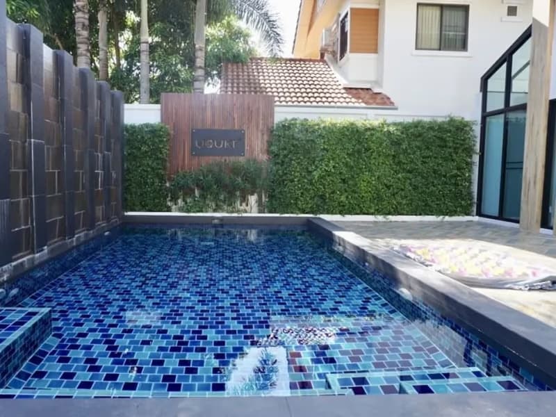 7 Bed House for Rent and Sale in San Sai