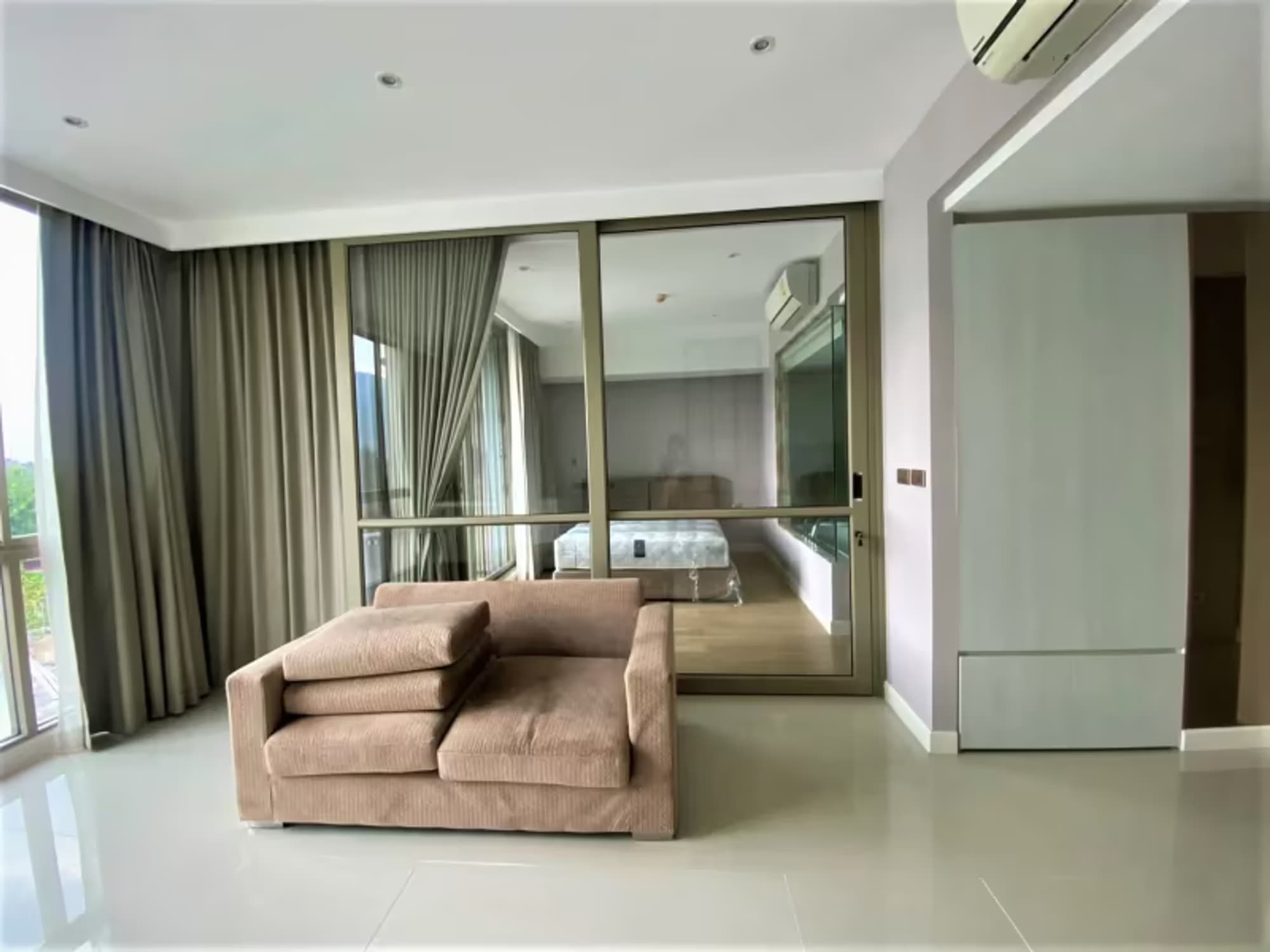 1 Bedroom Condo  for Rent at Hilltania - Image 11