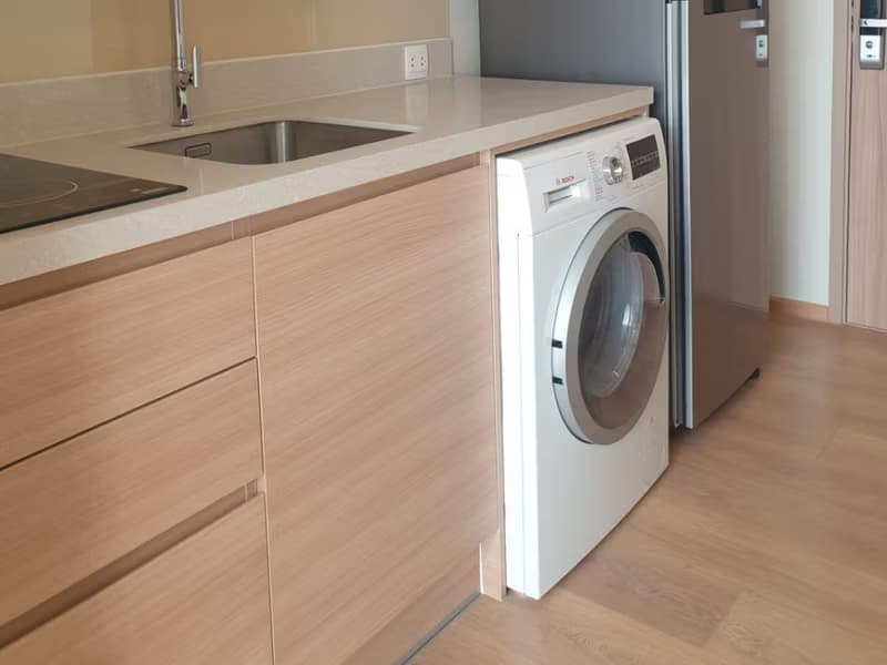 Studio Condo for Rent in Watthana
