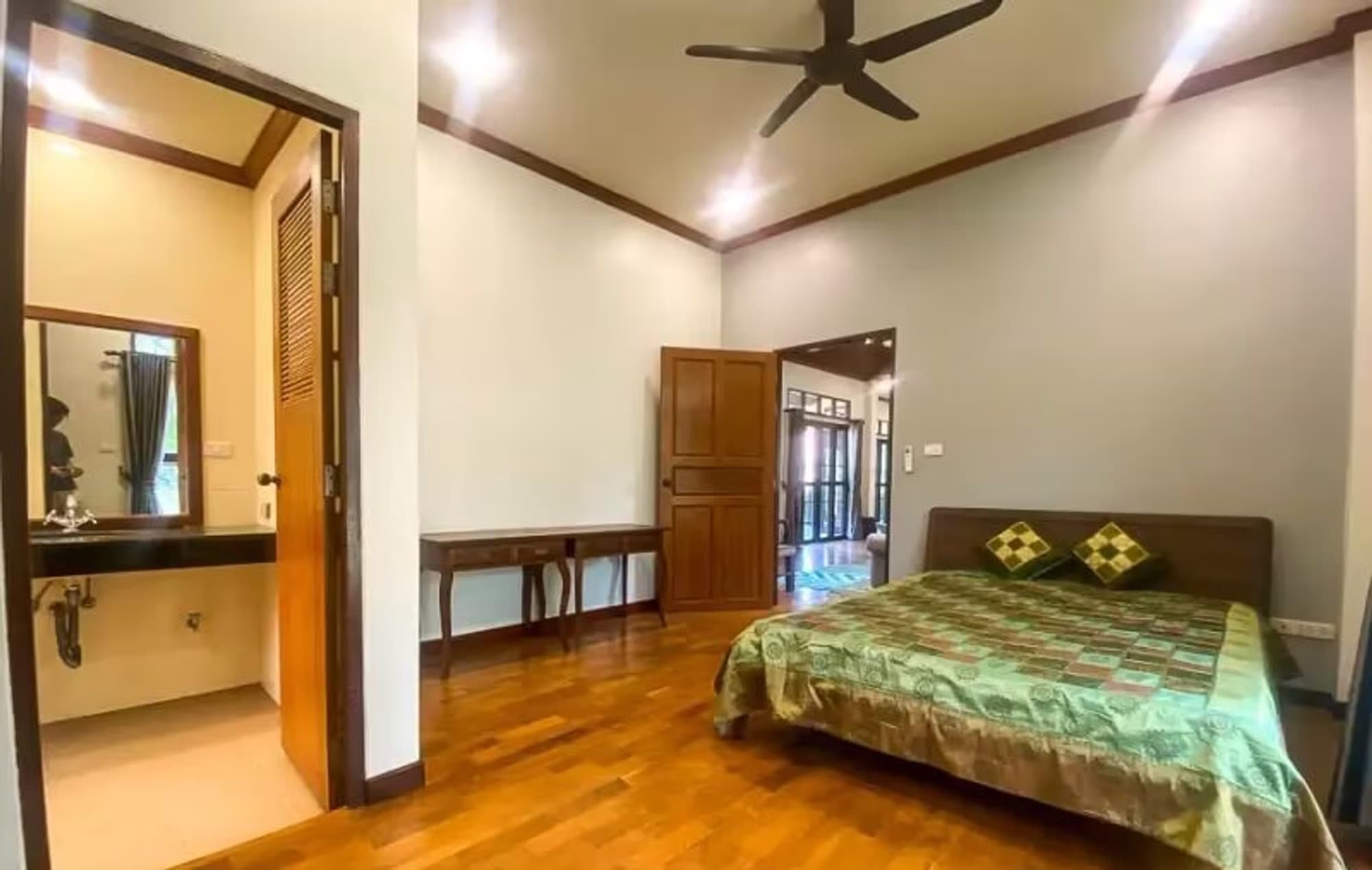3 Bedroom House - Image 8