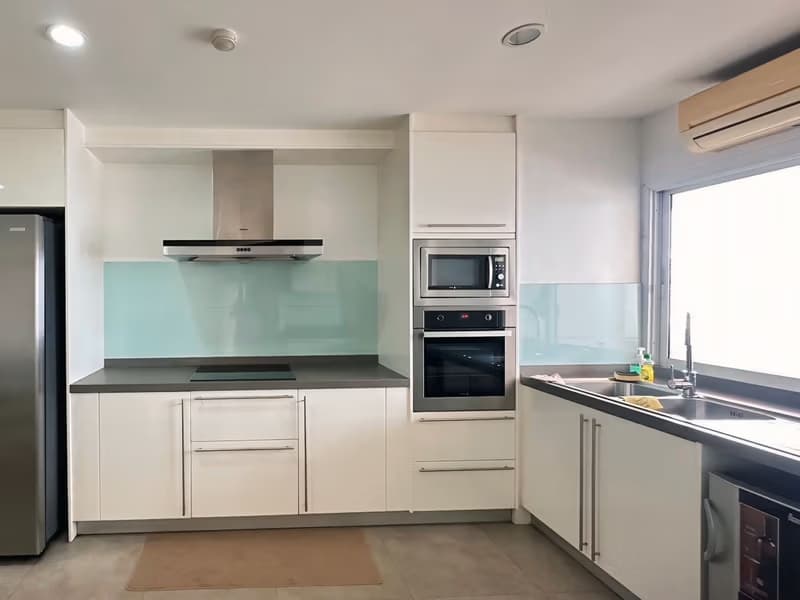 2 Bed Condo for Sale in Khlong Toei