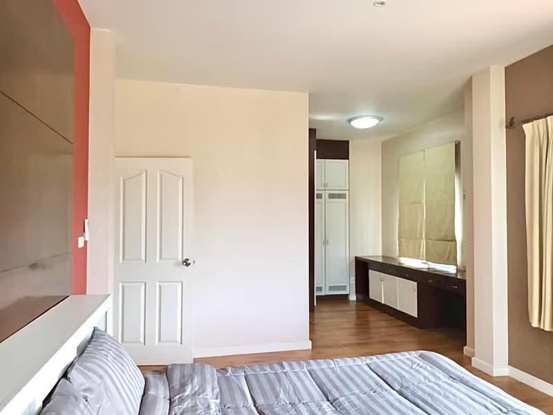 4 Bed House for Rent in Hang Dong