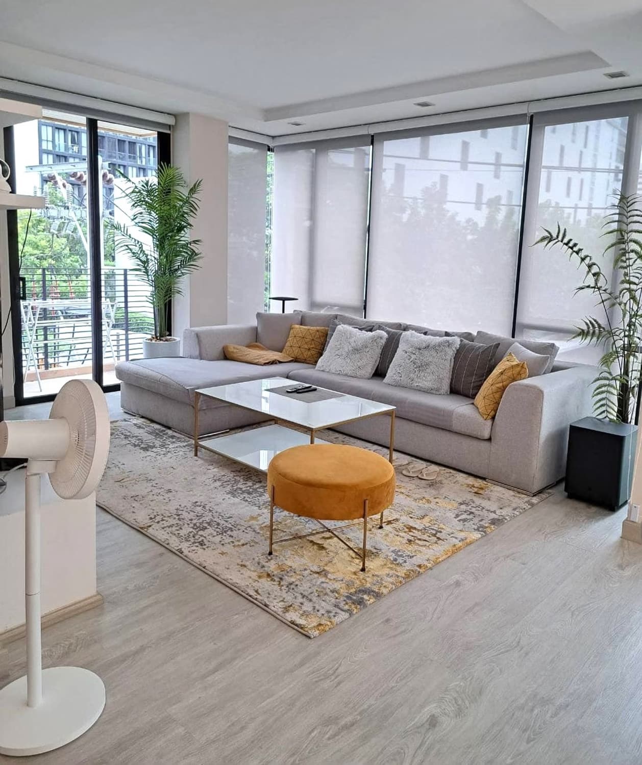 2 ห้องนอน คอนโด สำหรับ ขาย ใน Pathum Wan - Image 1