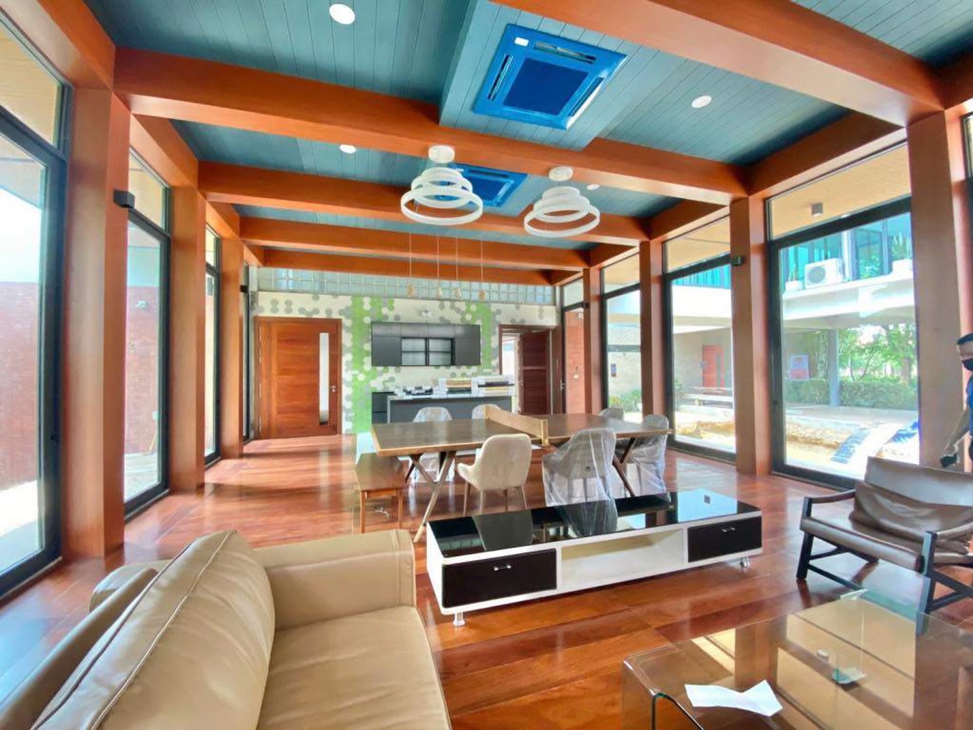 4 Bedroom House - Image 3