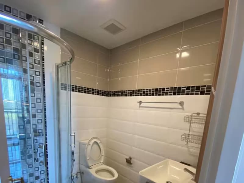 1 Bedroom Condo