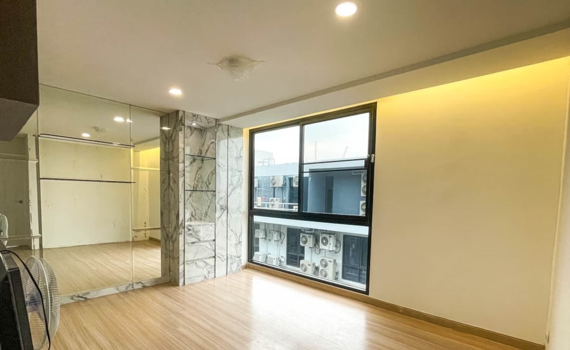 1 Bedroom Condo - Image 2