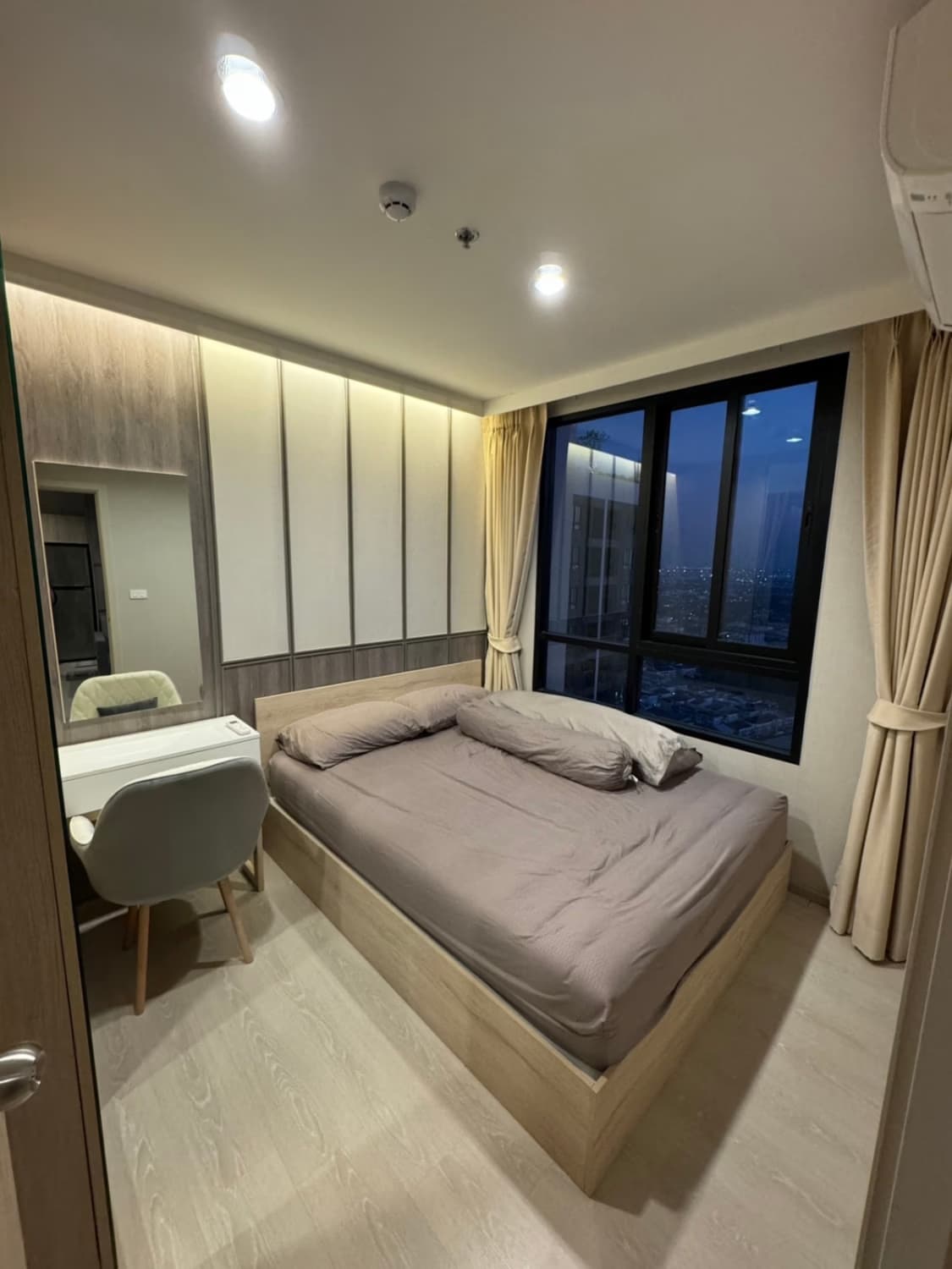 2 Bed Condo for Rent and Sale in Mueang Samut Prakan - Image 3