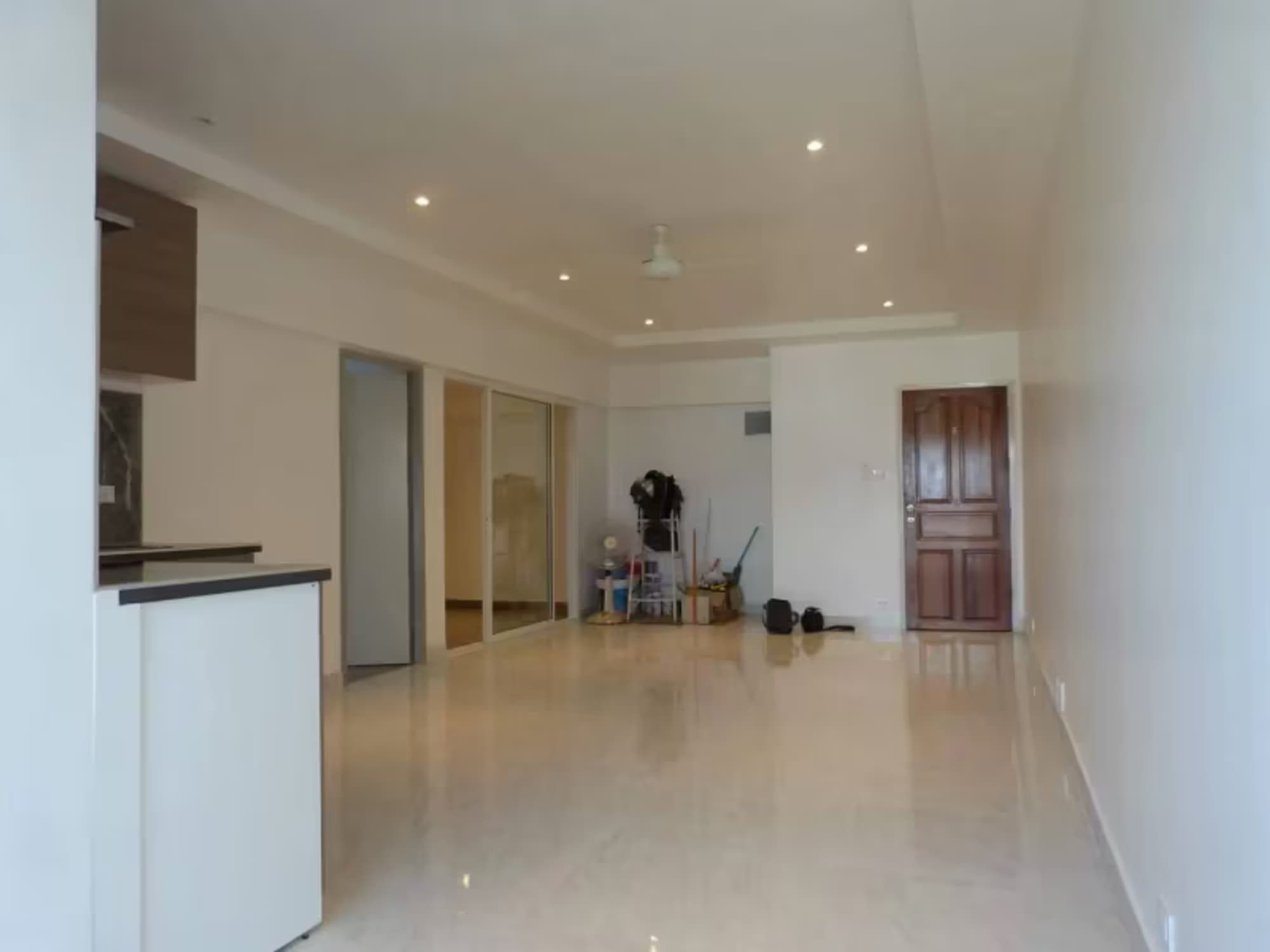 1 Bedroom Condo - Image 1