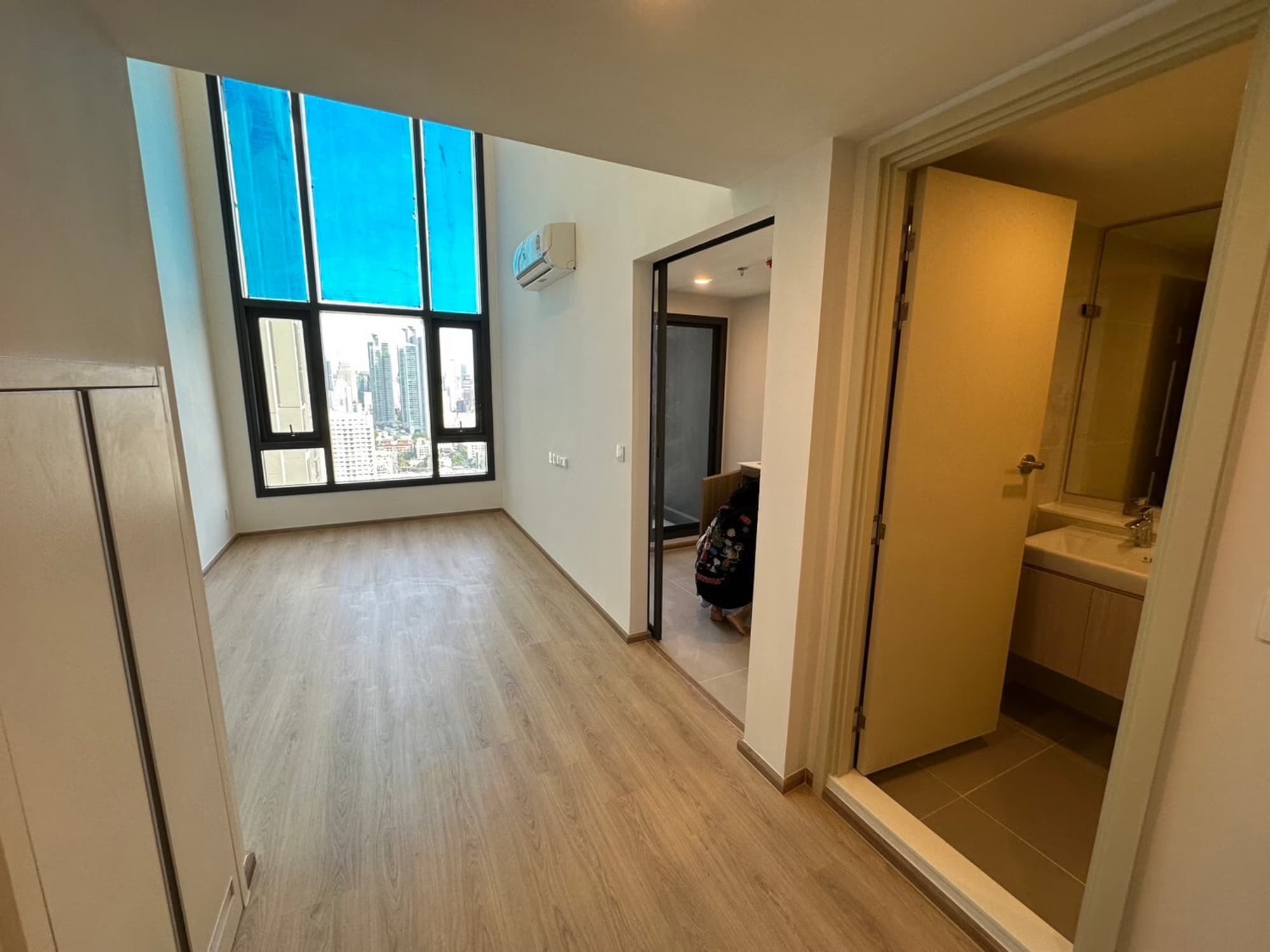 1 ห้องนอน Condo สำหรับ ขาย ใน คลองเตย - Image 1