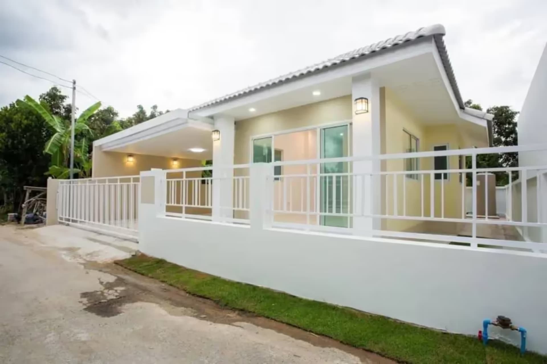 3 Bedroom House - Image 5