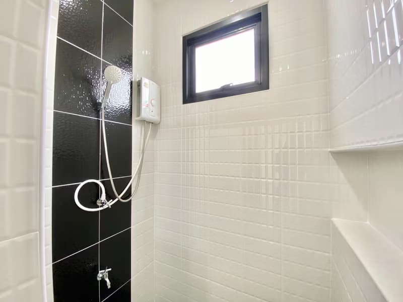 3 Bed House for Rent in Saraphi District