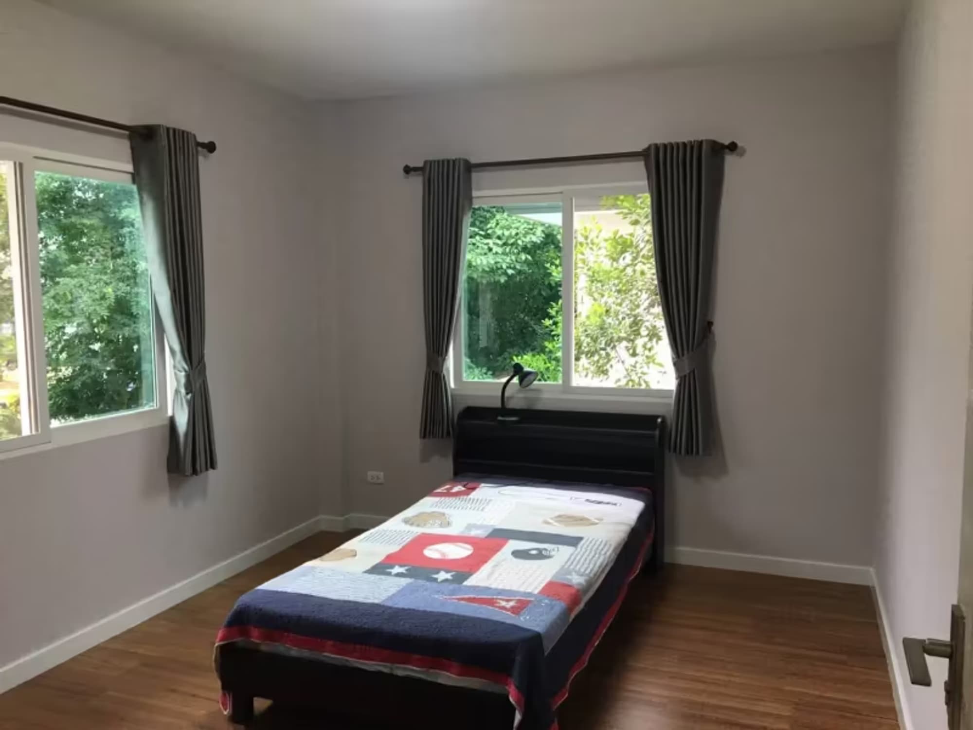 4 Bedroom House - Image 4
