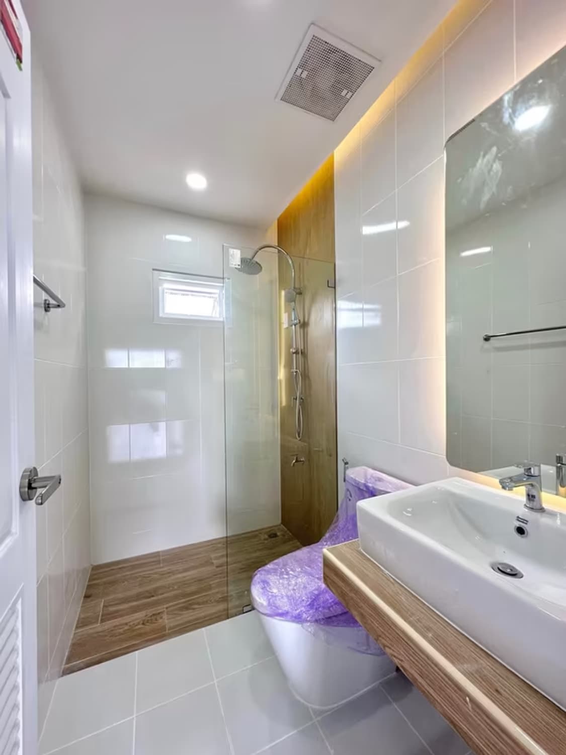 3 Bedroom House - Image 6
