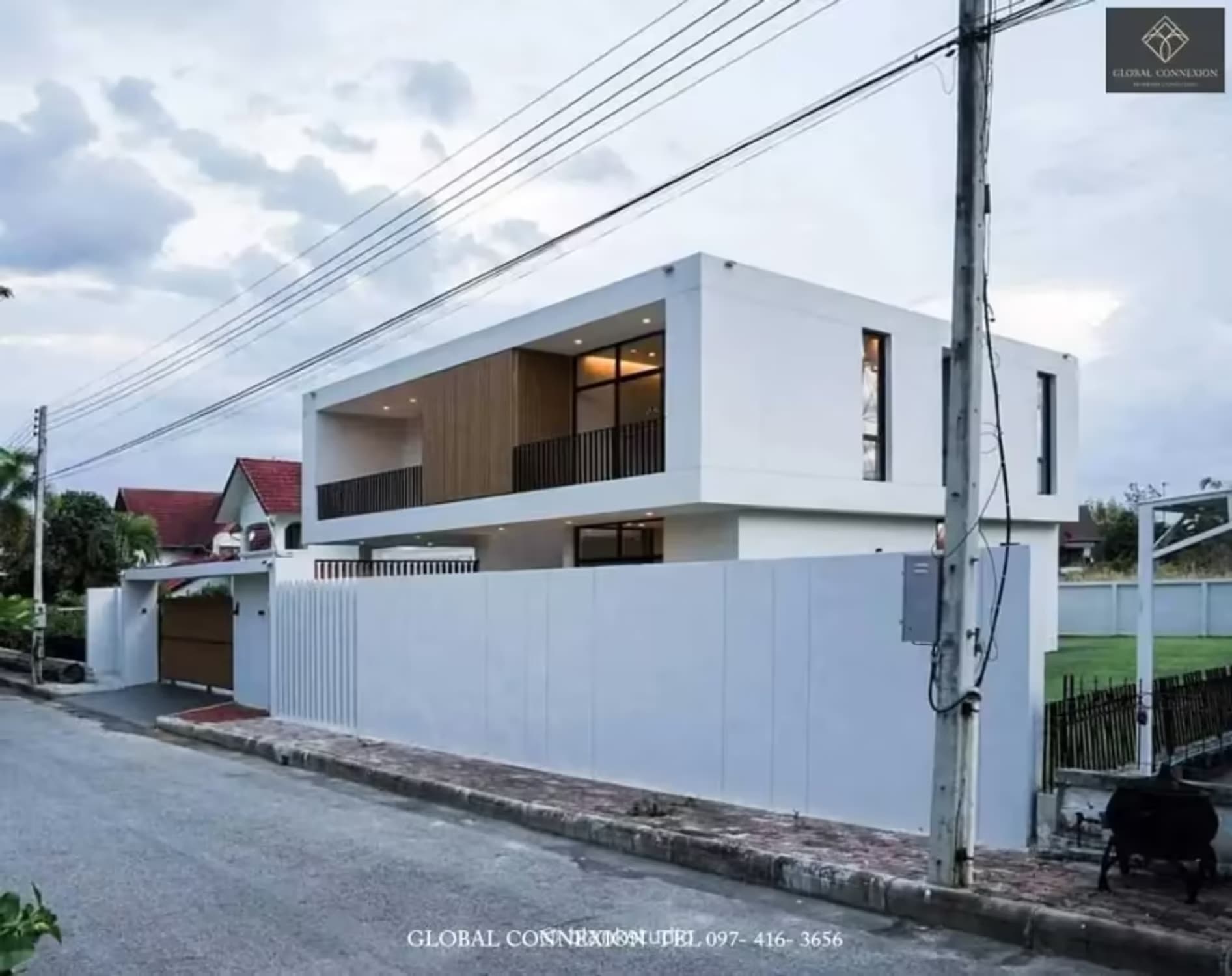 4 Bedroom House - Image 6