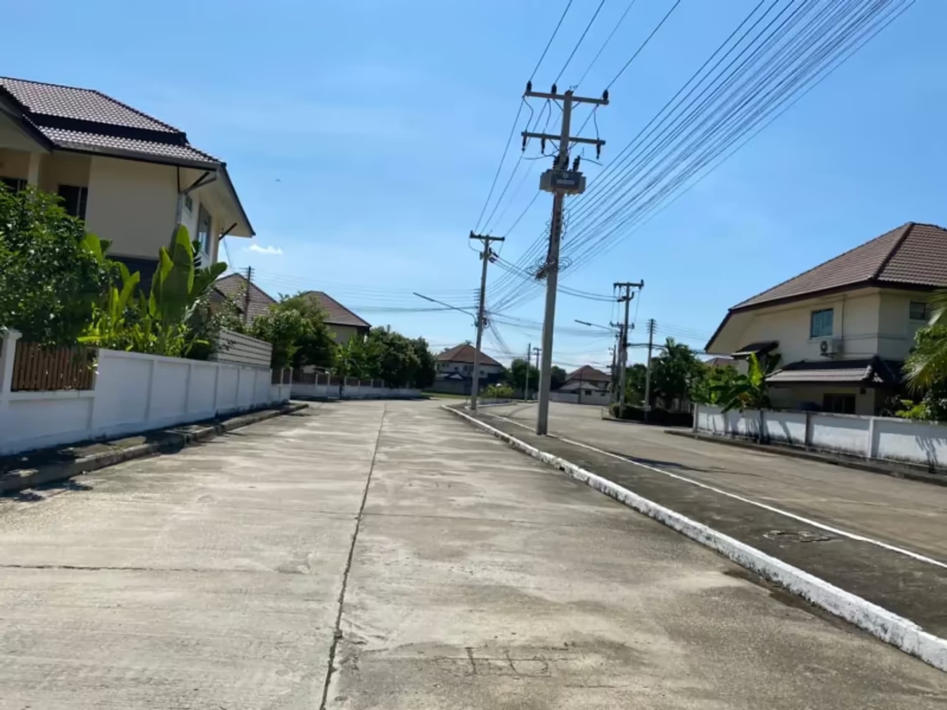 4 Bedroom House - Image 19