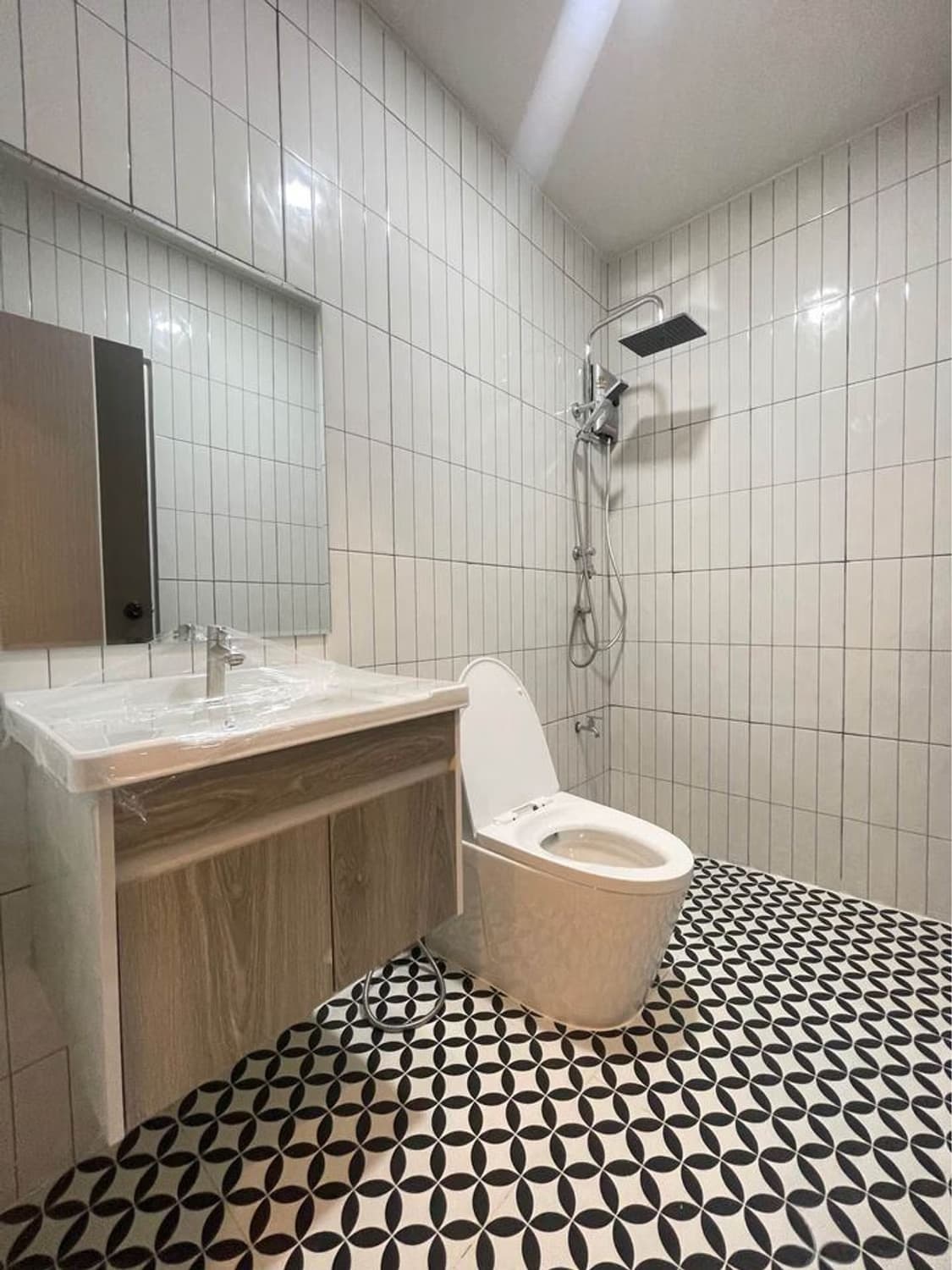4 Bed House for Sale in undefined - Image 13