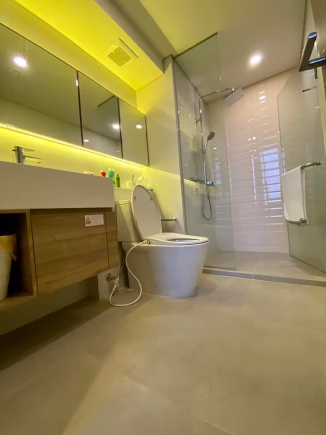 1 Bedroom Condo - Image 8