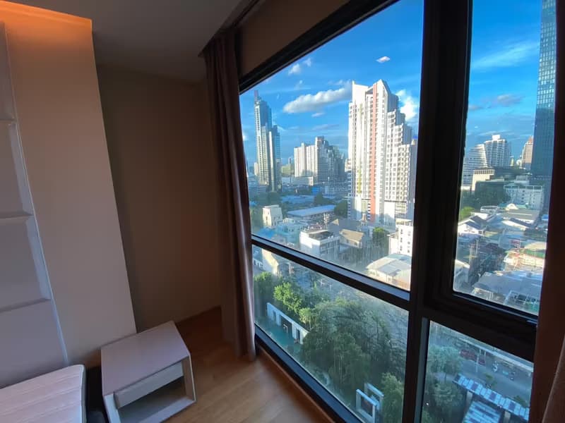 1 Bedroom Condo for Rent at The Address Sathorn