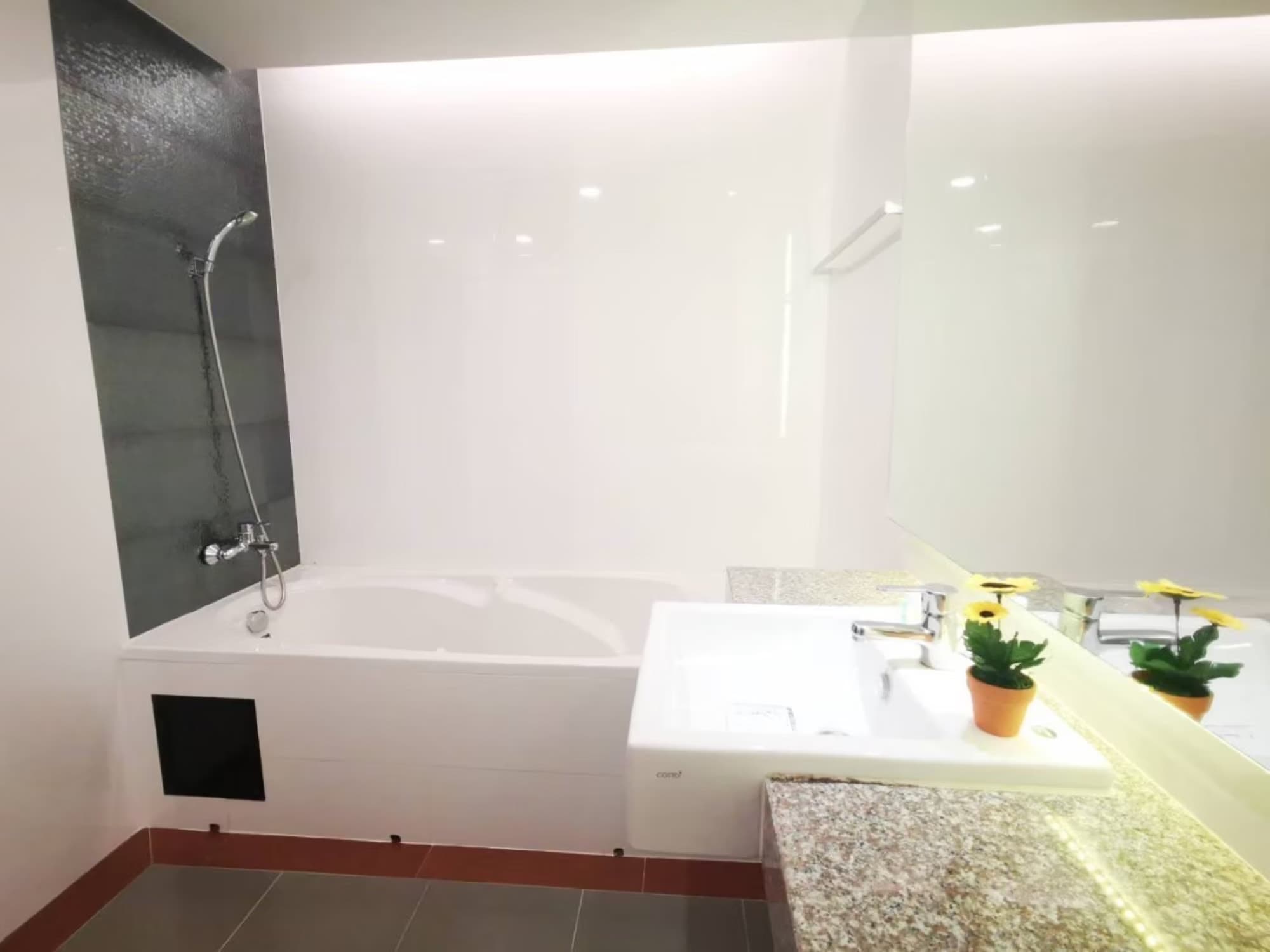 2 Bed Condo for Rent in Mueang Chiang Mai - Image 17