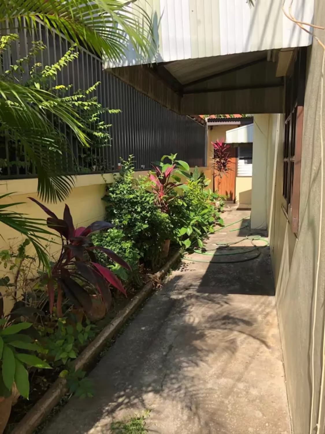 2 Bedroom House - Image 3