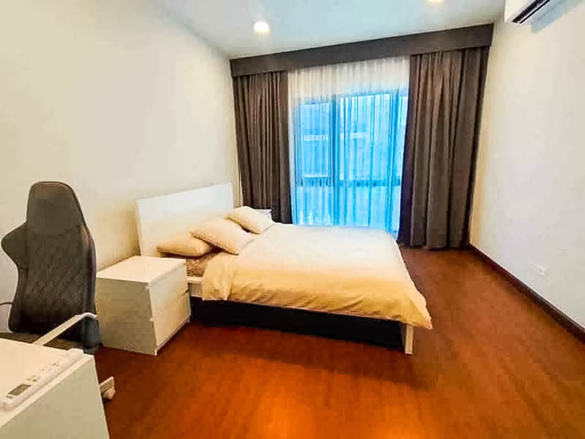 4 Bedroom House - Image 14