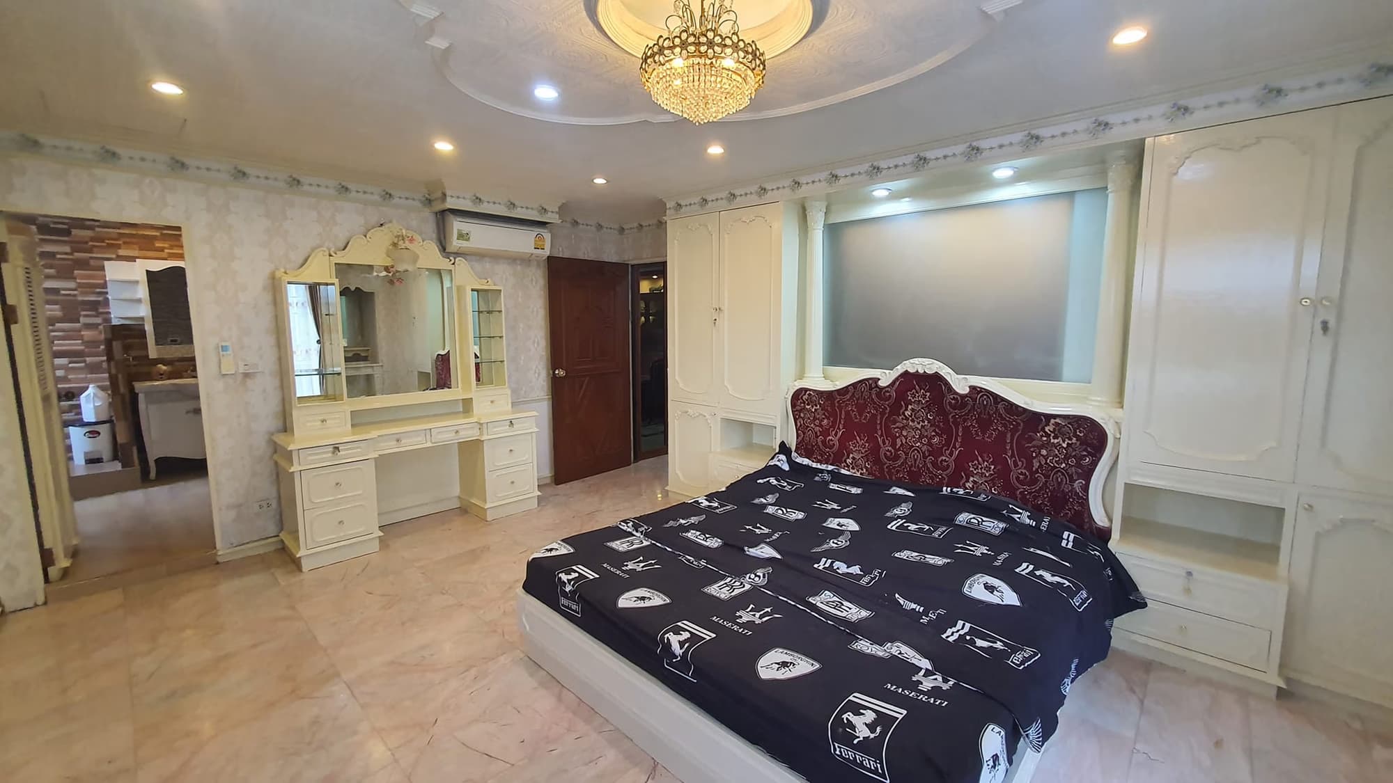 3 Bed Condo for Rent and Sale in Watthana - Image 17