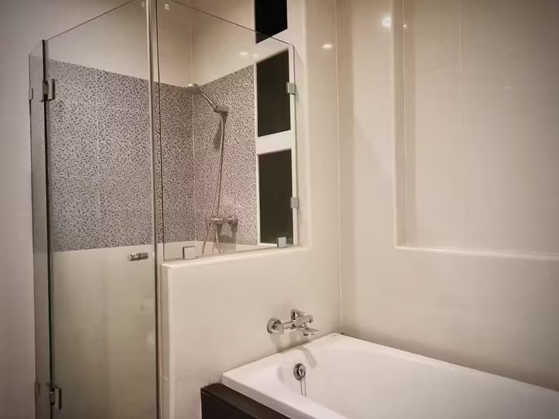 1 Bedroom Condo