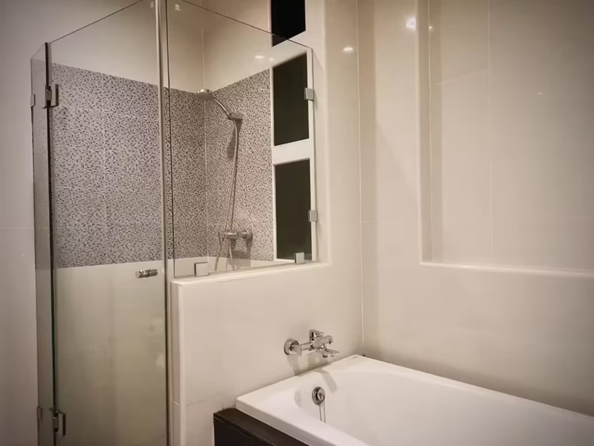 1 Bedroom Condo - Image 7