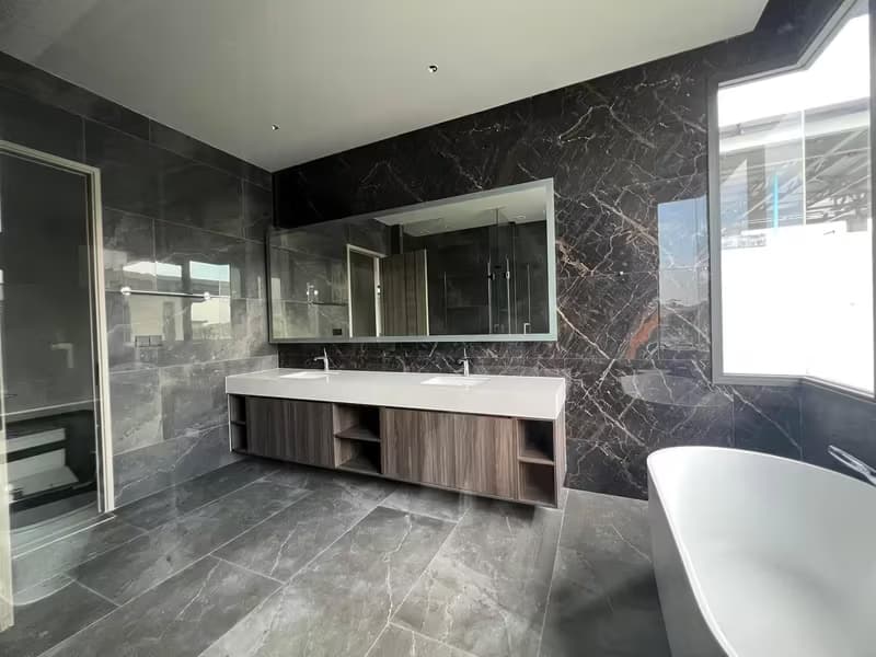 House for Sale at Siraninn Residences.  