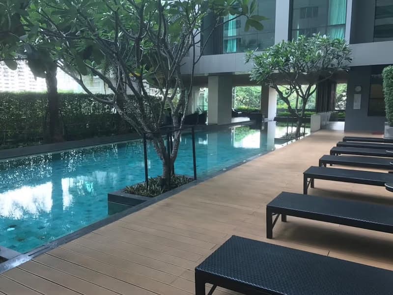 The Room Sukhumvit 21